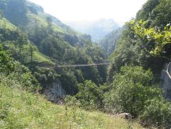 La passerelle d'Olzarte