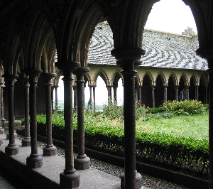 Le cloître suspendu